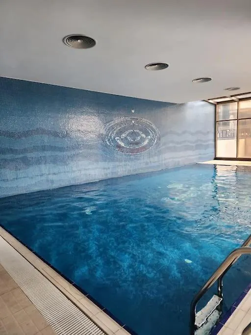 Taksim Square Perfect Family Residence With Pool Stambuł 0*,
