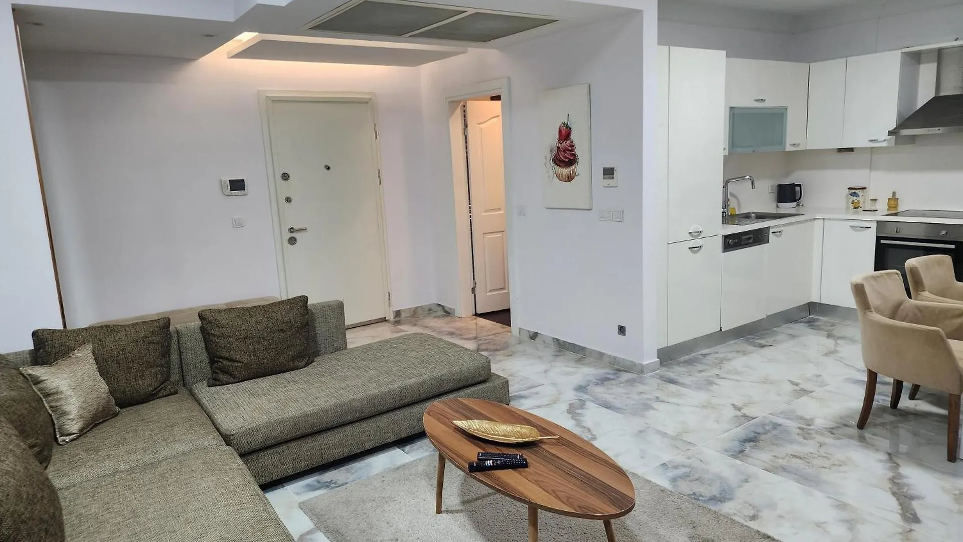 Taksim Square Perfect Family Residence With Pool Stambuł