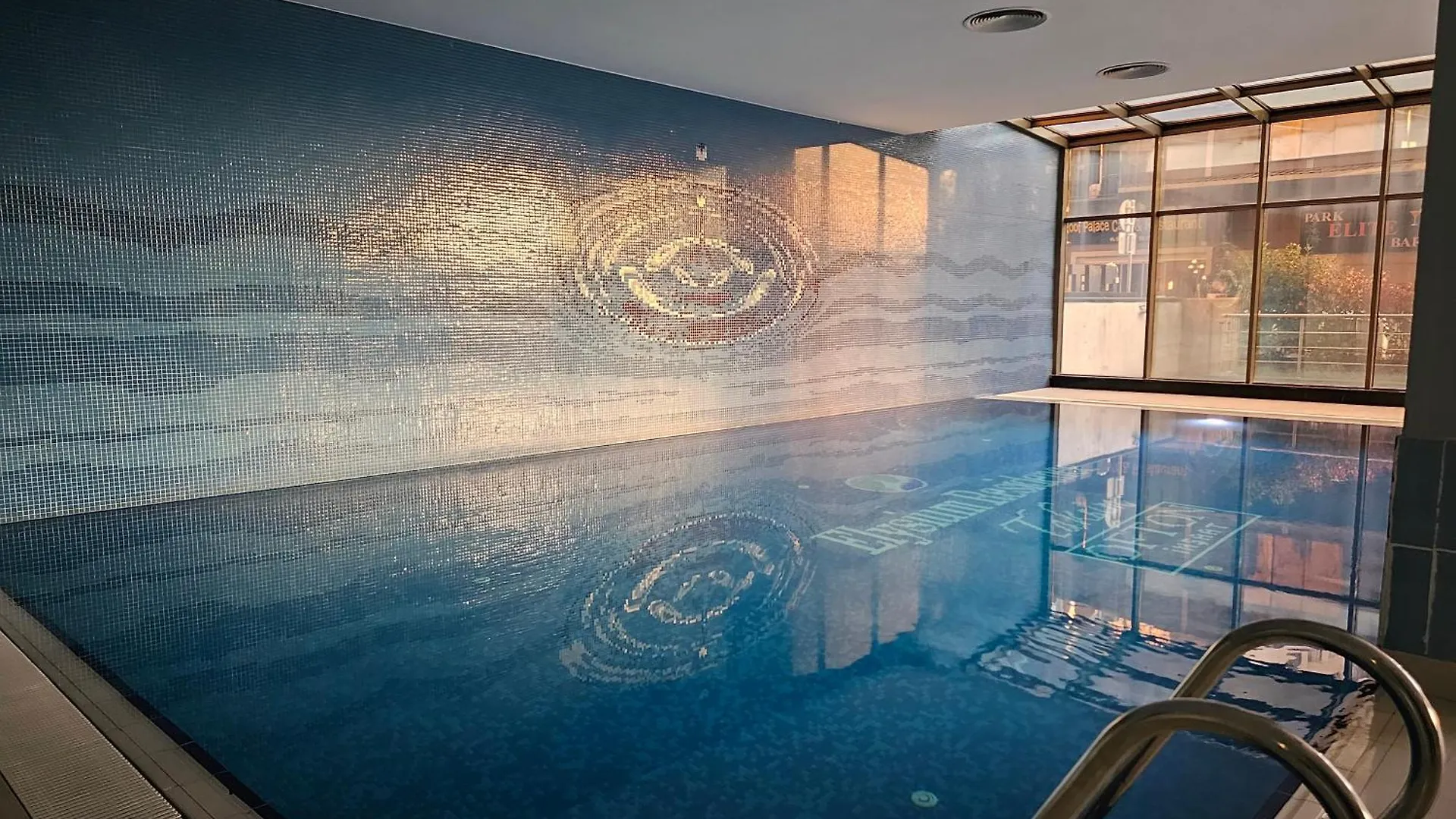 Taksim Square Perfect Family Residence With Pool contacts